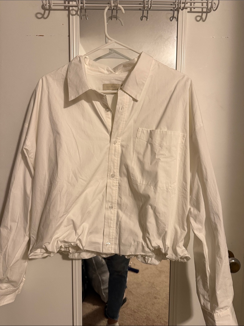 Dance & Marvel White Cropped Button-Front Shirt
